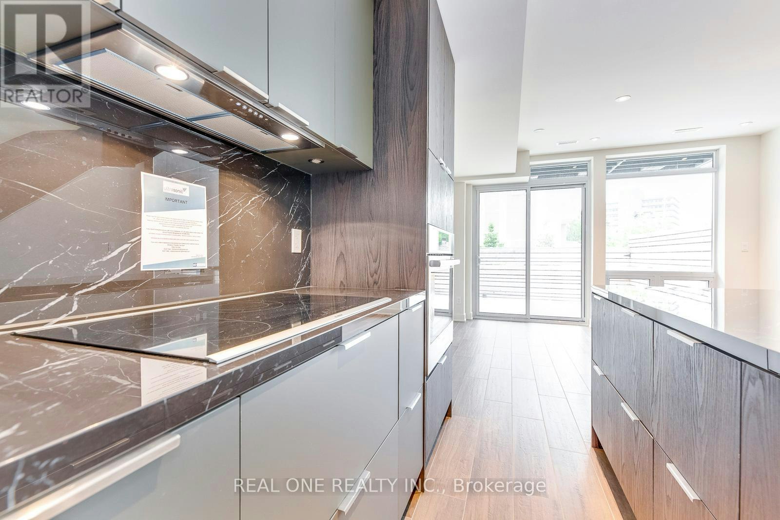 42 Sonic Way, Toronto, ON, M3C 0P3 - 19