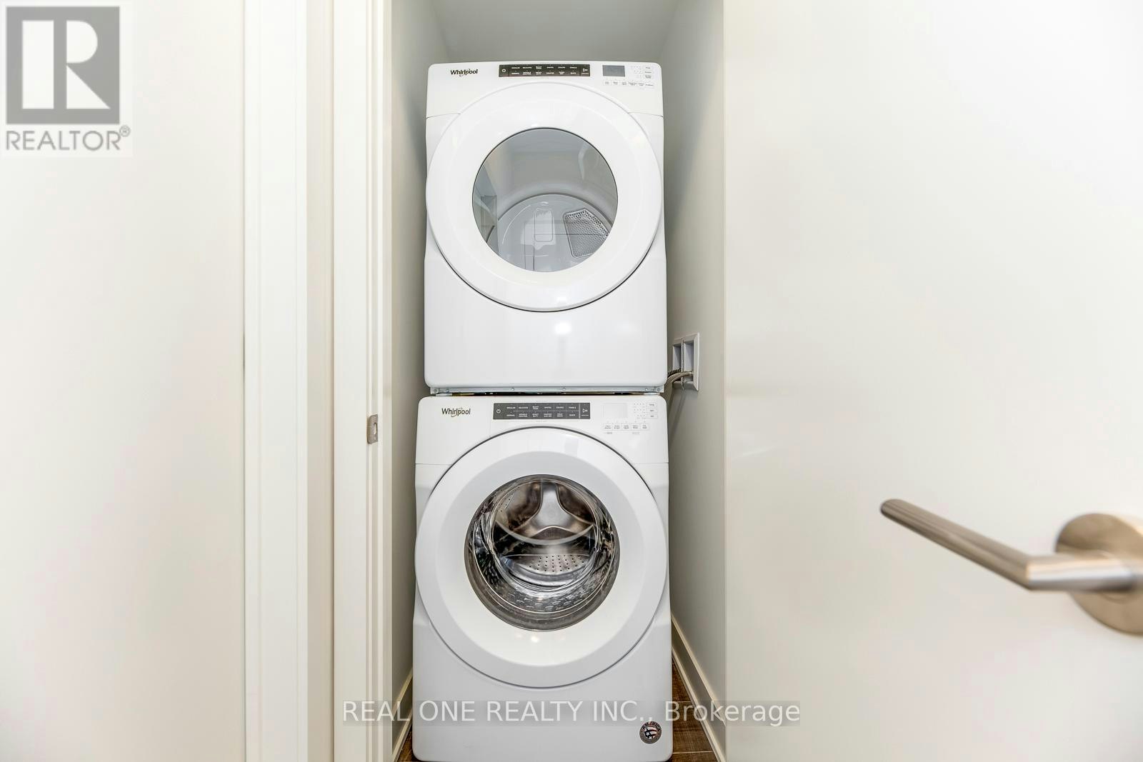 42 Sonic Way, Toronto, ON, M3C 0P3 - 30