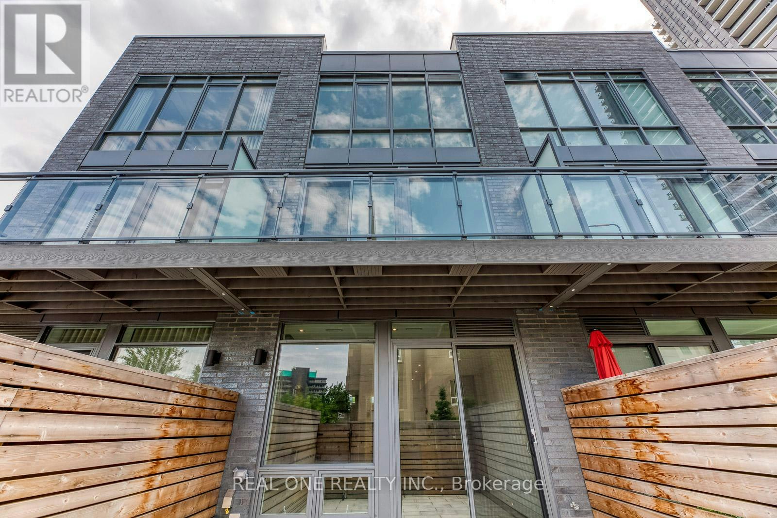 42 Sonic Way, Toronto, ON, M3C 0P3 - 10