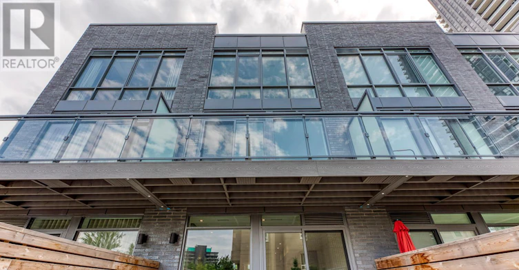 42 Sonic Way, Toronto, ON, M3C 0P3 - 10