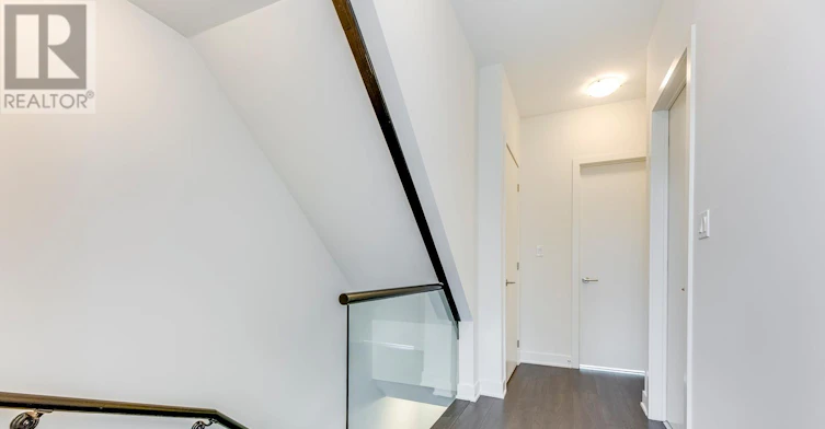 42 Sonic Way, Toronto, ON, M3C 0P3 - 31