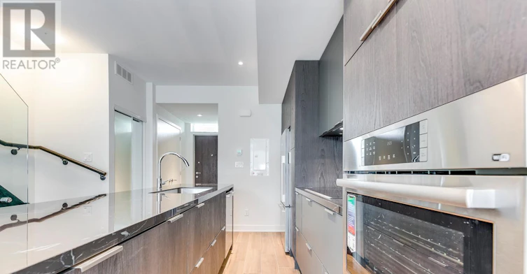 42 Sonic Way, Toronto, ON, M3C 0P3 - 16