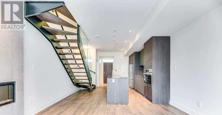 42 Sonic Way, Toronto, ON, M3C 0P3 - 12