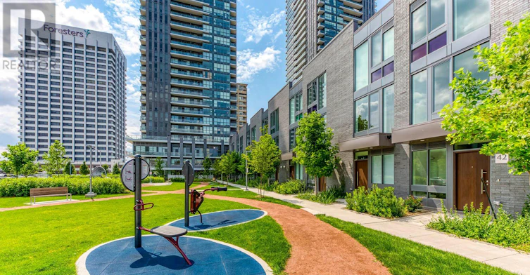 42 Sonic Way, Toronto, ON, M3C 0P3 - 39