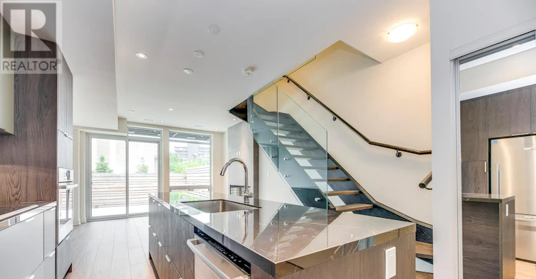 42 Sonic Way, Toronto, ON, M3C 0P3 - 5
