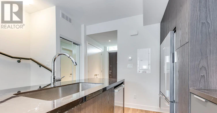 42 Sonic Way, Toronto, ON, M3C 0P3 - 17