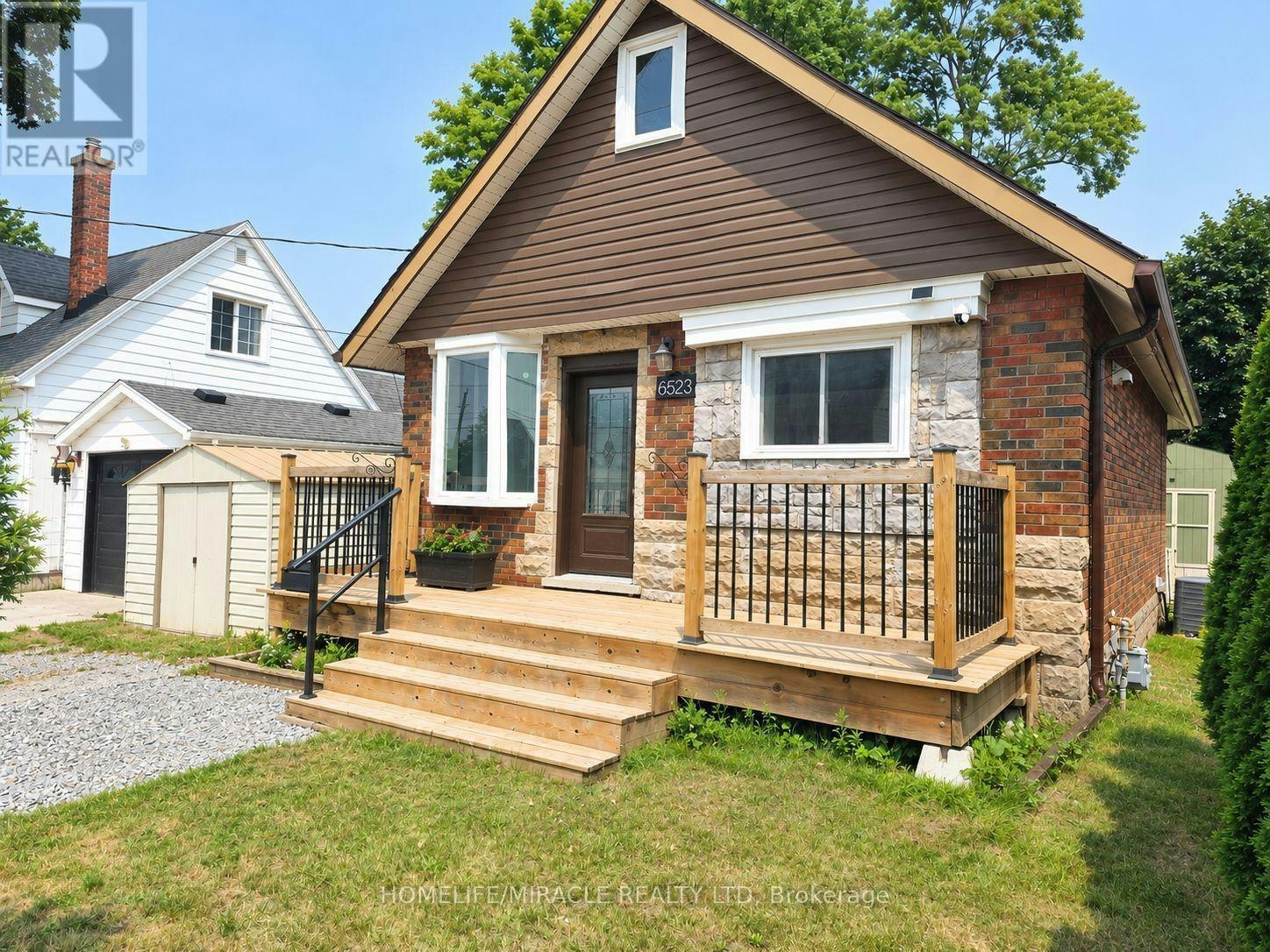 MAIN-6523 Barker Street, Niagara Falls, ON, L2G 1Y6 - 3