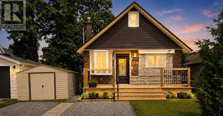 MAIN-6523 Barker Street, Niagara Falls, ON, L2G 1Y6 - 2