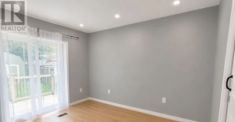 MAIN-6523 Barker Street, Niagara Falls, ON, L2G 1Y6 - 8