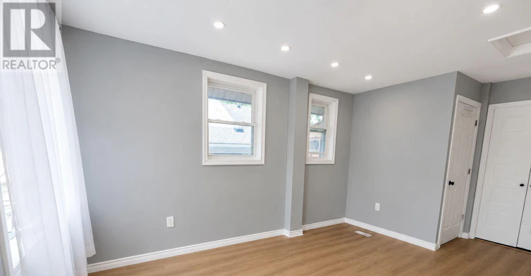 MAIN-6523 Barker Street, Niagara Falls, ON, L2G 1Y6 - 5