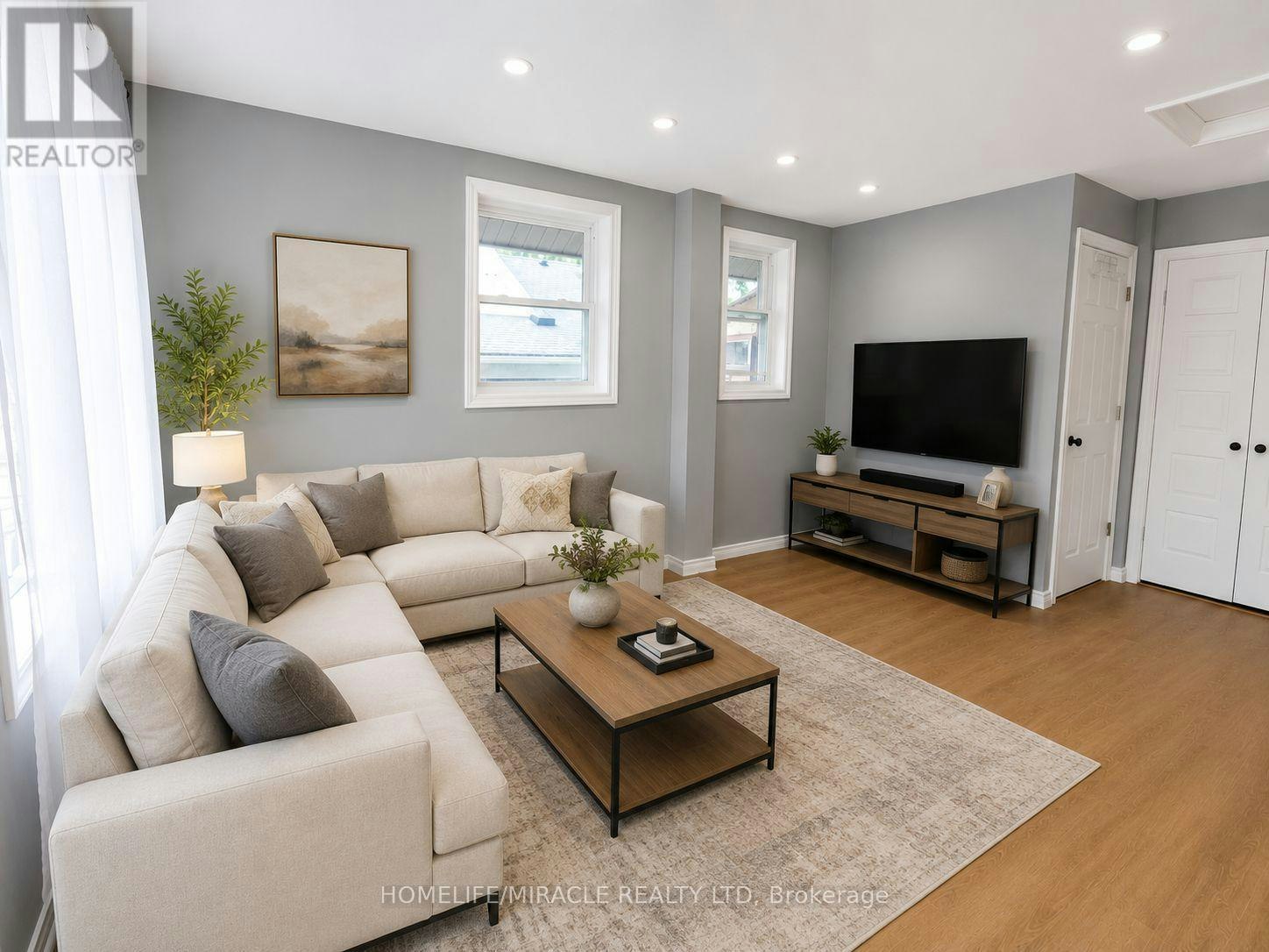MAIN-6523 Barker Street, Niagara Falls, ON, L2G 1Y6 - 6