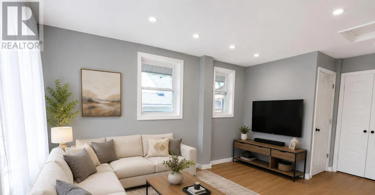 MAIN-6523 Barker Street, Niagara Falls, ON, L2G 1Y6 - 6