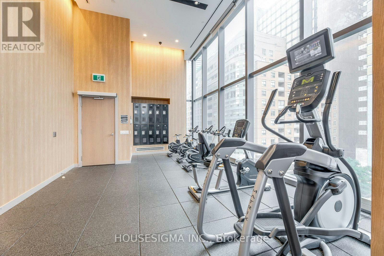 901-7 Grenville Street, Toronto, ON, M4Y 0E9 - 7