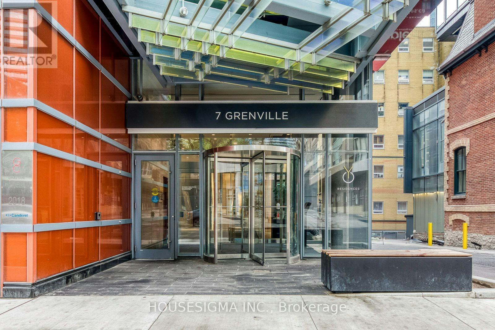 901-7 Grenville Street, Toronto, ON, M4Y 0E9 - 2