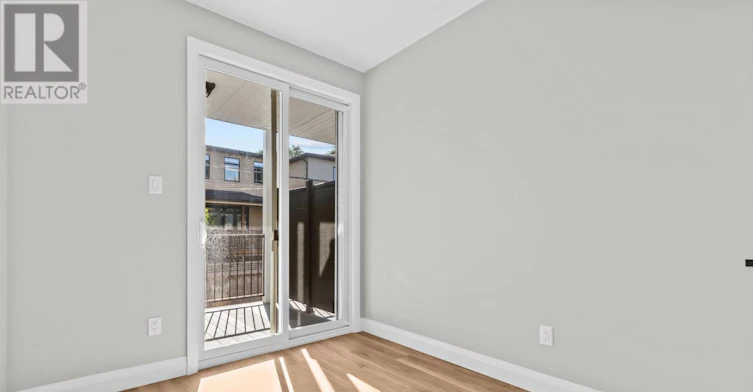 D-516 Tweedsmuir Avenue, Ottawa, ON, K1Z 5N9 - 10
