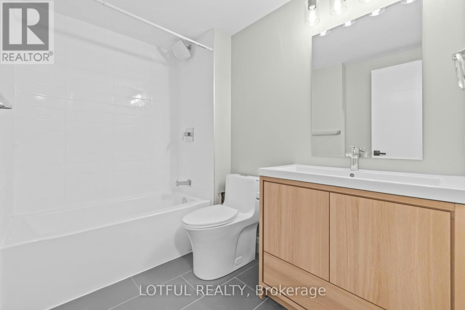 D-516 Tweedsmuir Avenue, Ottawa, ON, K1Z 5N9 - 18