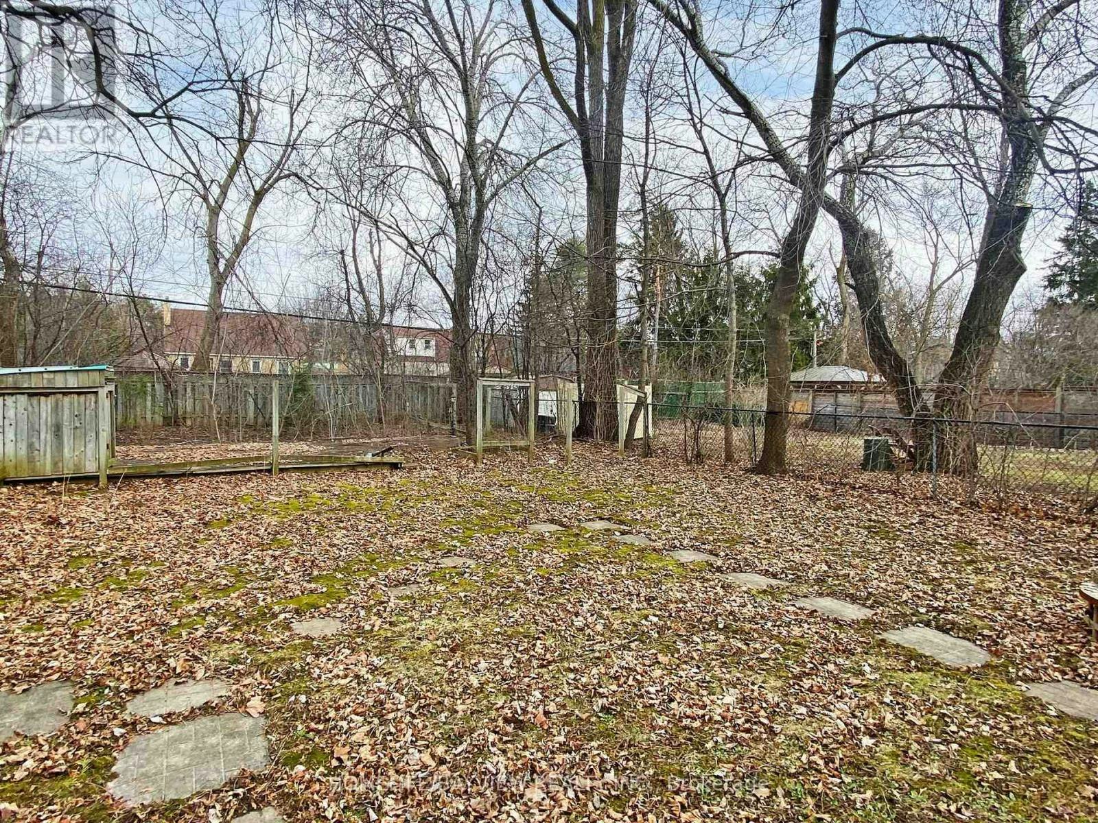 60 Bevdale Road, Toronto, ON, M2R 1L7 - 38