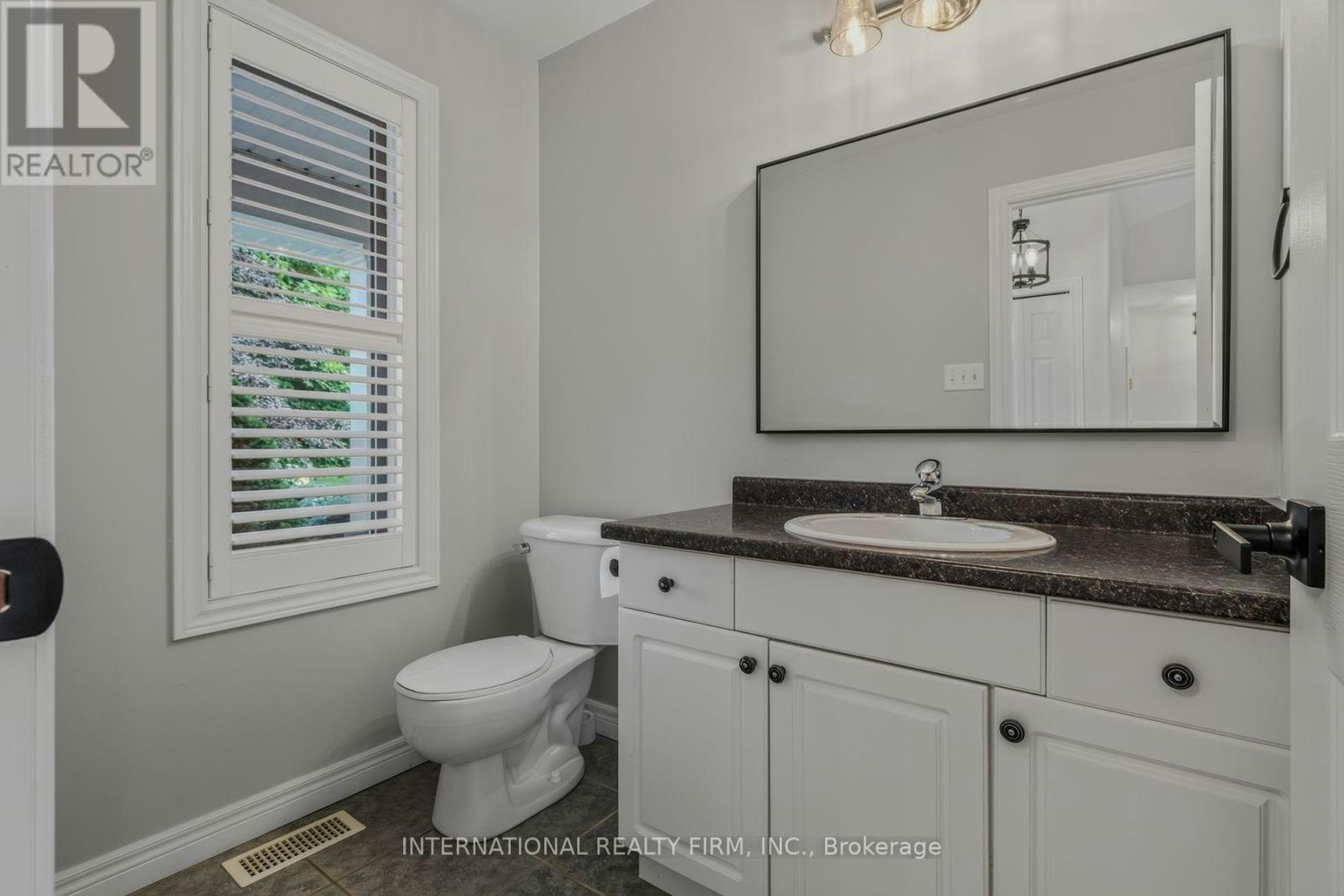 18 Sea Breeze Drive, Norfolk County, ON, N0A 1N7 - 7