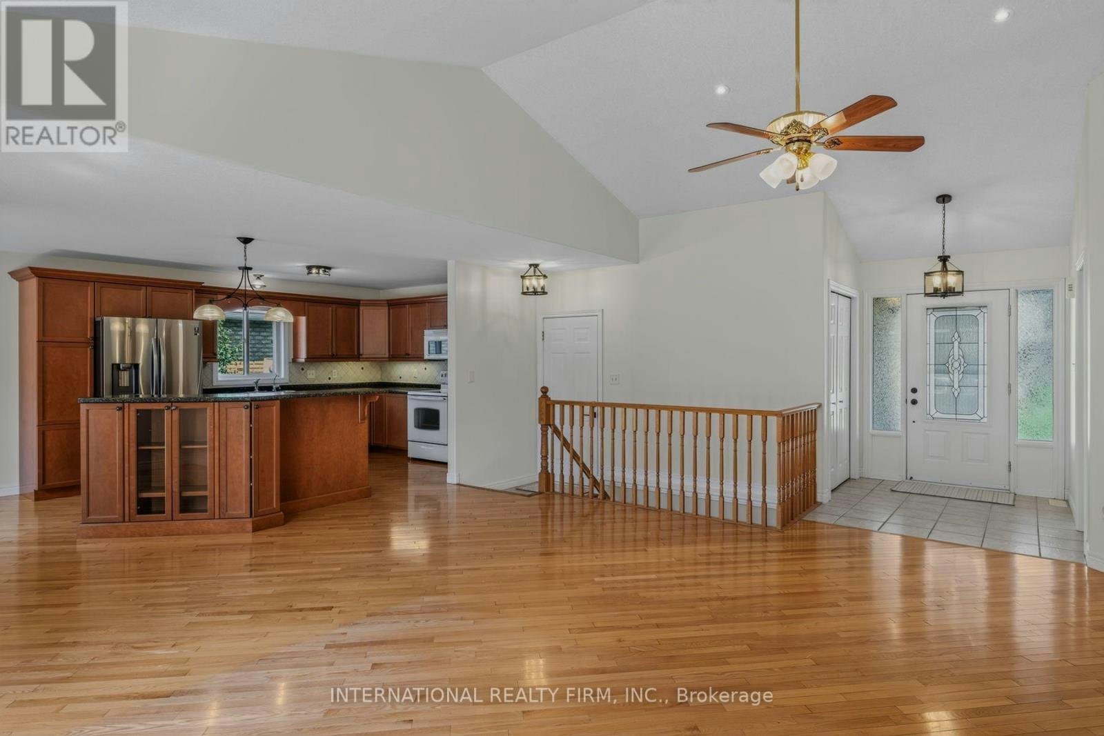 18 Sea Breeze Drive, Norfolk County, ON, N0A 1N7 - 12