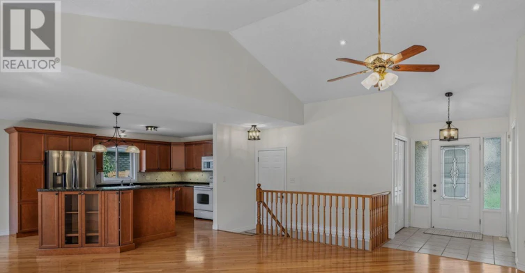 18 Sea Breeze Drive, Norfolk County, ON, N0A 1N7 - 12