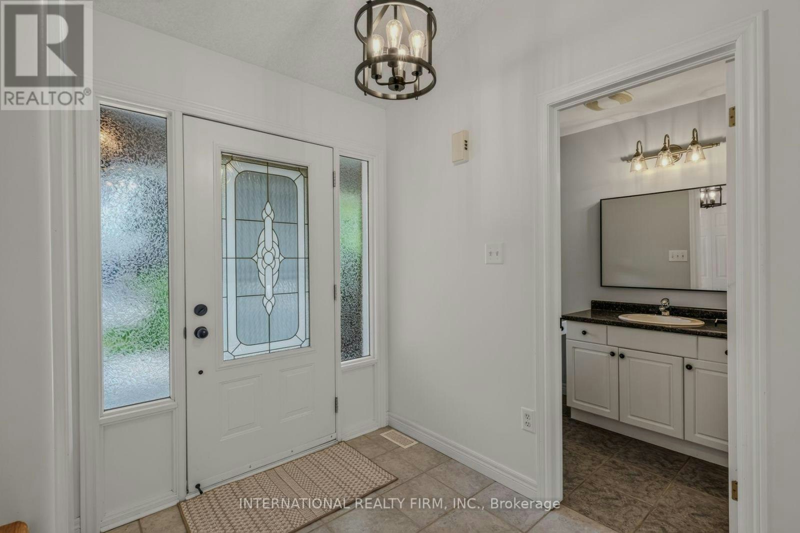 18 Sea Breeze Drive, Norfolk County, ON, N0A 1N7 - 6