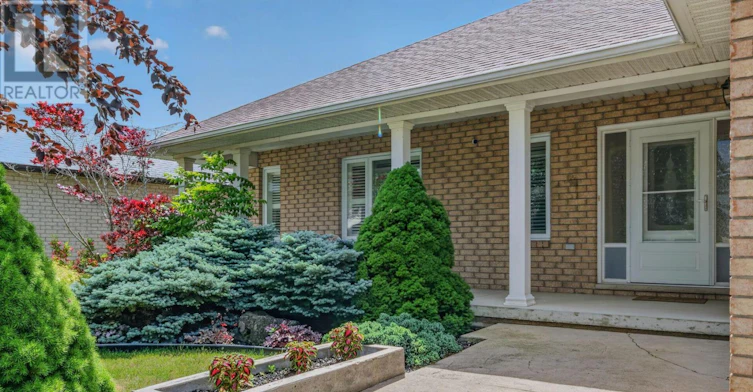 18 Sea Breeze Drive, Norfolk County, ON, N0A 1N7 - 3