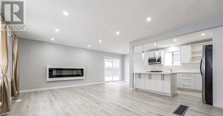 UPPER-4 Markwood Drive, Kitchener, ON, N2M 2H4 - 4