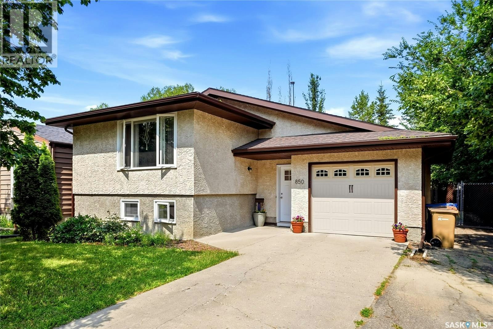 850 Rink Avenue, Regina, SK, S4X 1W1