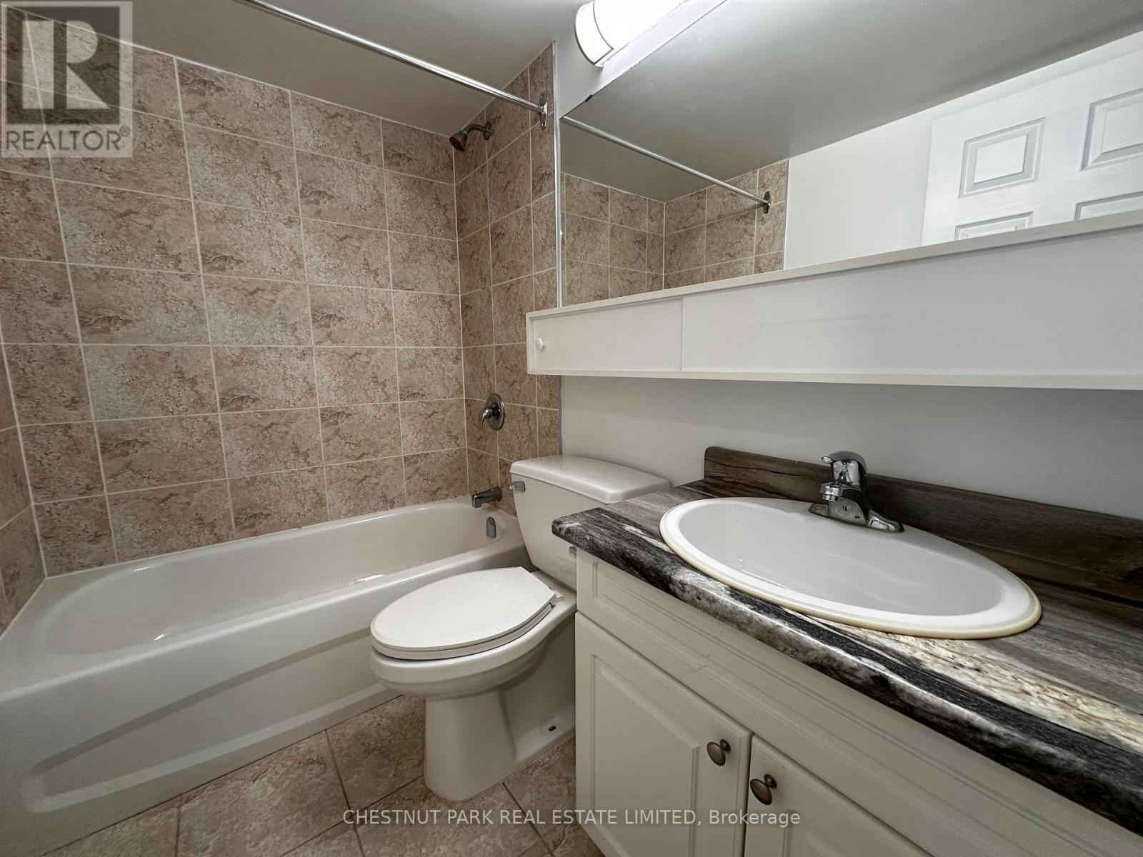 812-20 Saint Patrick Street, Toronto, ON, M5T 2Y4 - 21