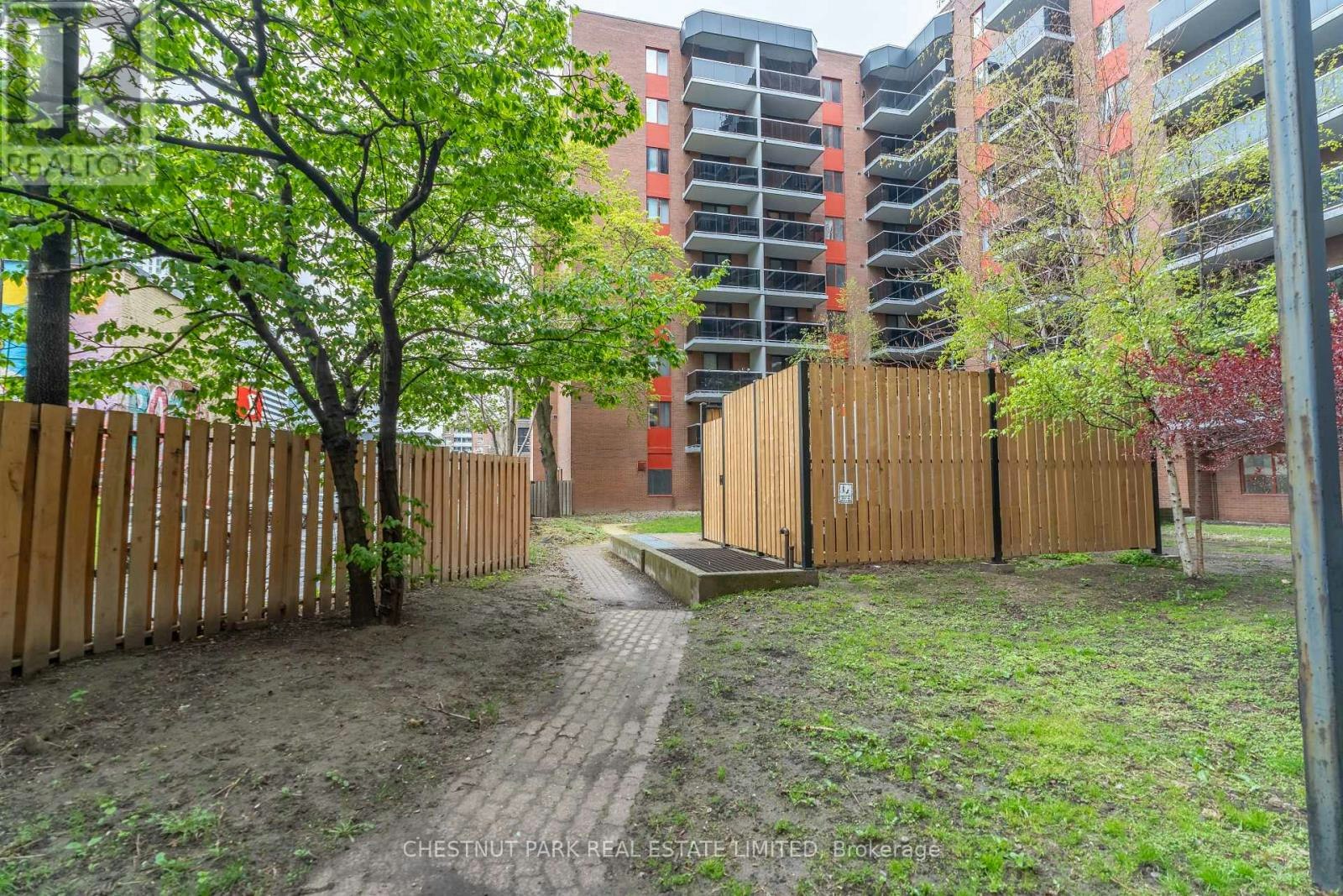 812-20 Saint Patrick Street, Toronto, ON, M5T 2Y4 - 34