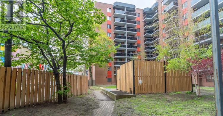 812-20 Saint Patrick Street, Toronto, ON, M5T 2Y4 - 34