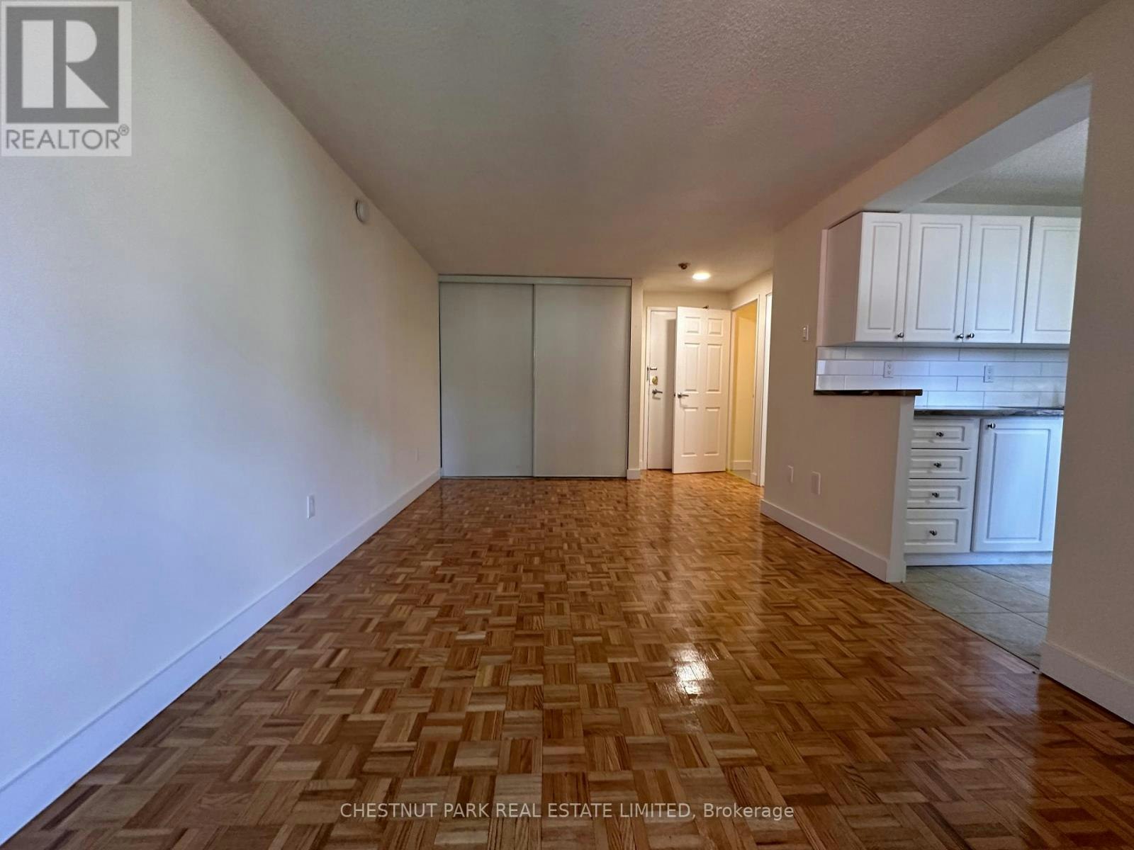 812-20 Saint Patrick Street, Toronto, ON, M5T 2Y4 - 12