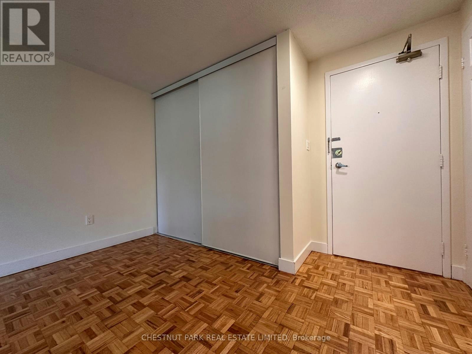 812-20 Saint Patrick Street, Toronto, ON, M5T 2Y4 - 5