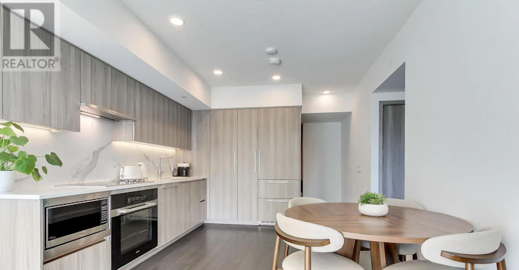 611-1 Concord Cityplace Way, Toronto, ON, M5V 0X3