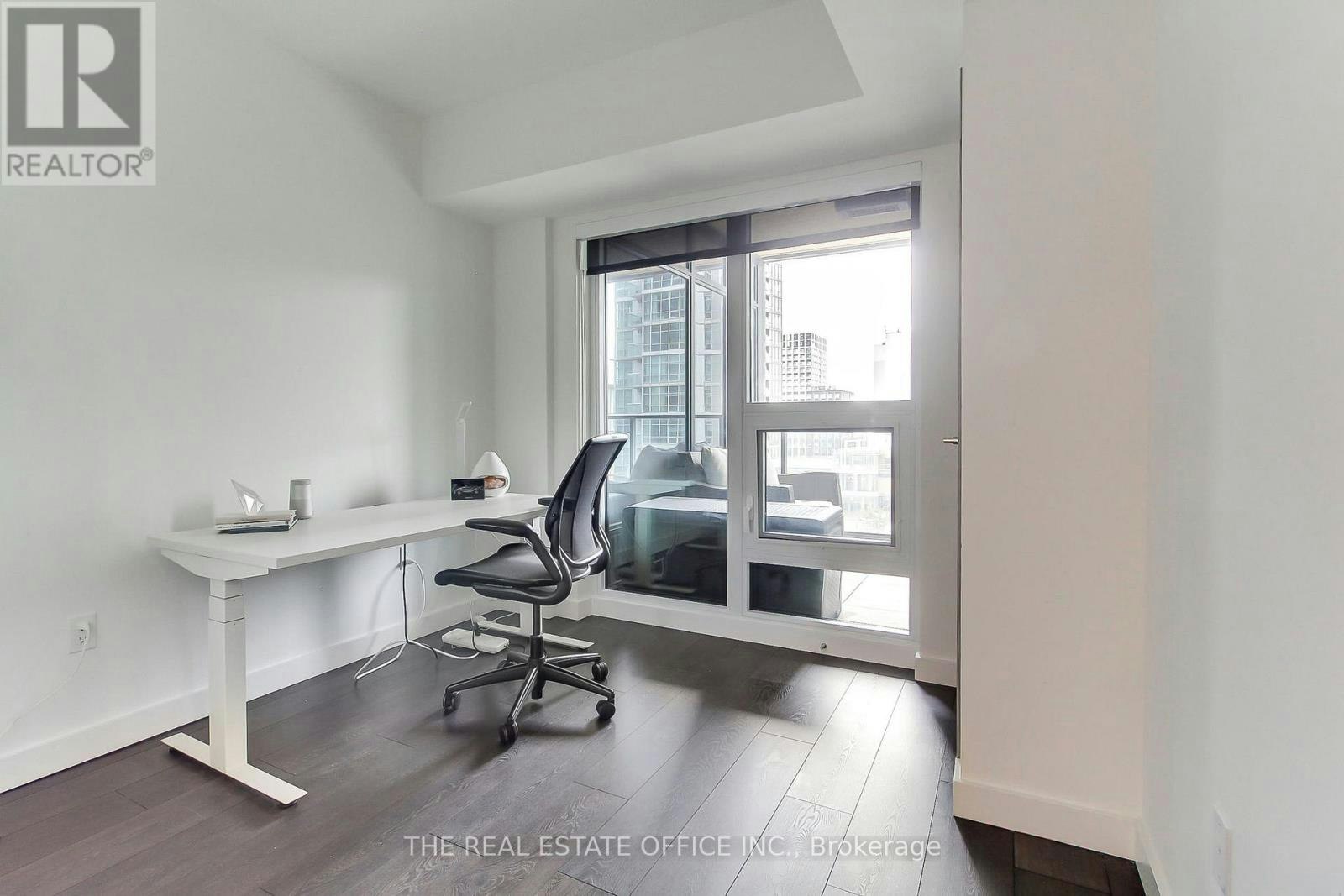 611-1 Concord Cityplace Way, Toronto, ON, M5V 0X3 - 11