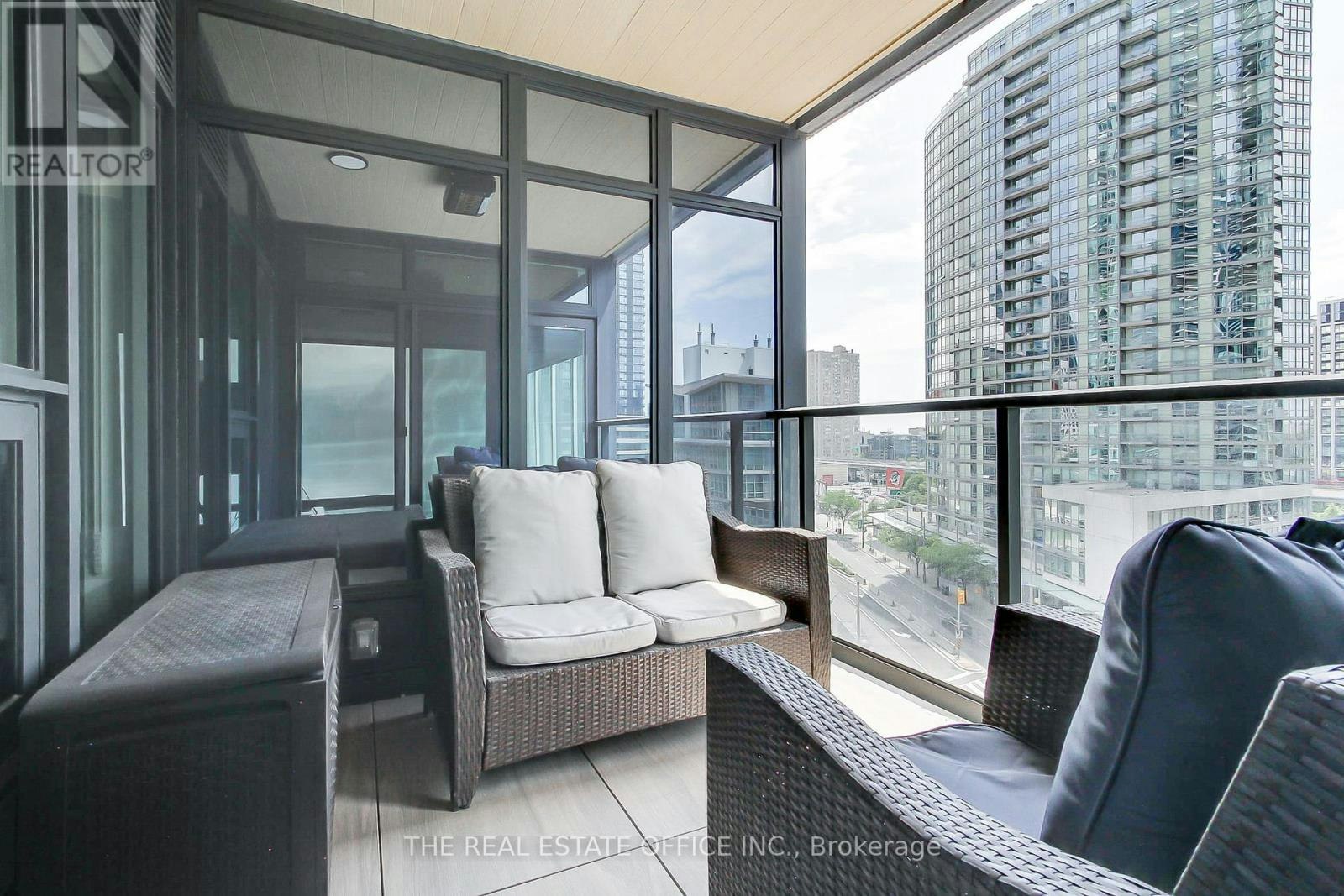 611-1 Concord Cityplace Way, Toronto, ON, M5V 0X3 - 22