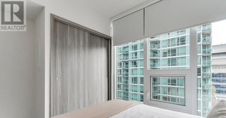 611-1 Concord Cityplace Way, Toronto, ON, M5V 0X3 - 18