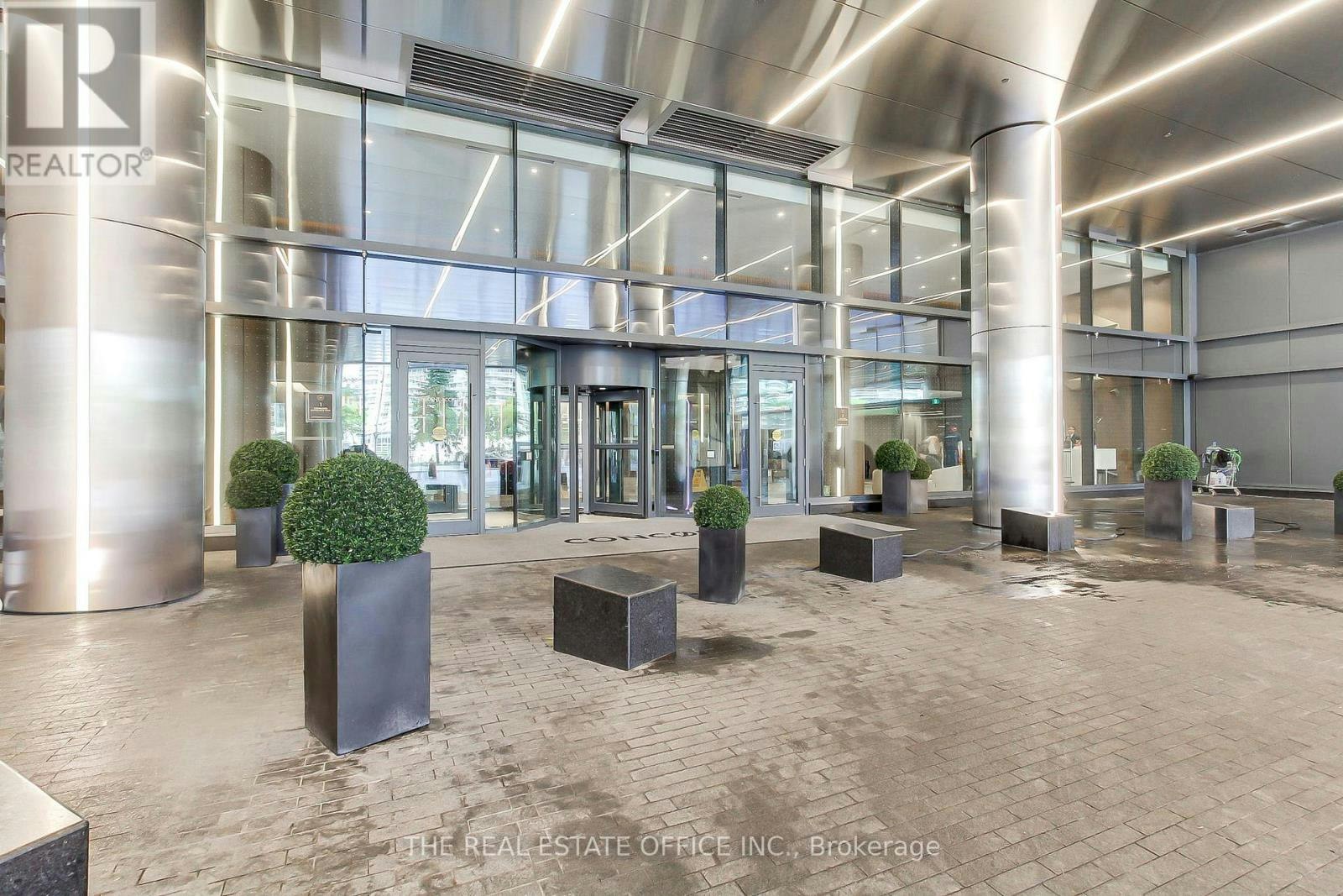 611-1 Concord Cityplace Way, Toronto, ON, M5V 0X3 - 28