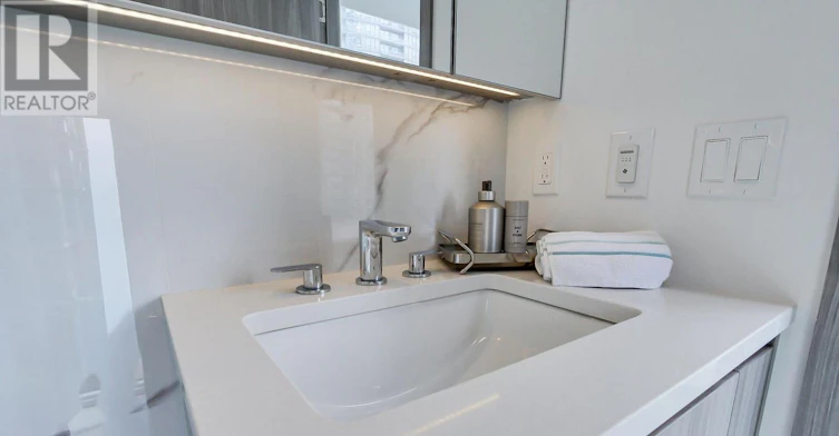 611-1 Concord Cityplace Way, Toronto, ON, M5V 0X3 - 16