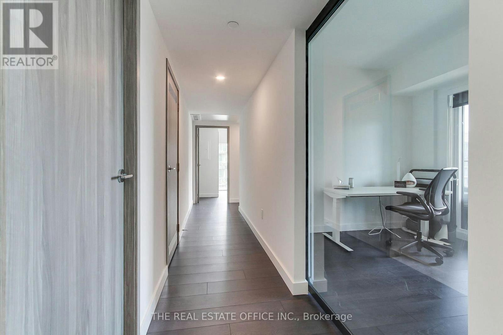 611-1 Concord Cityplace Way, Toronto, ON, M5V 0X3 - 10