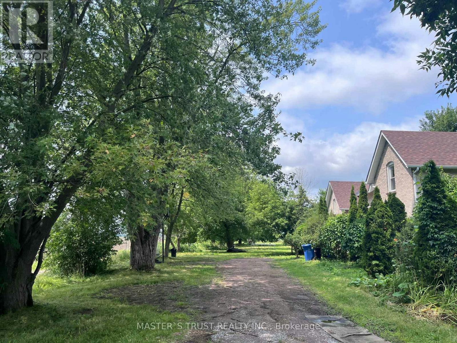 22156 Leslie Street, East Gwillimbury, ON, L0G 1R0 - 4