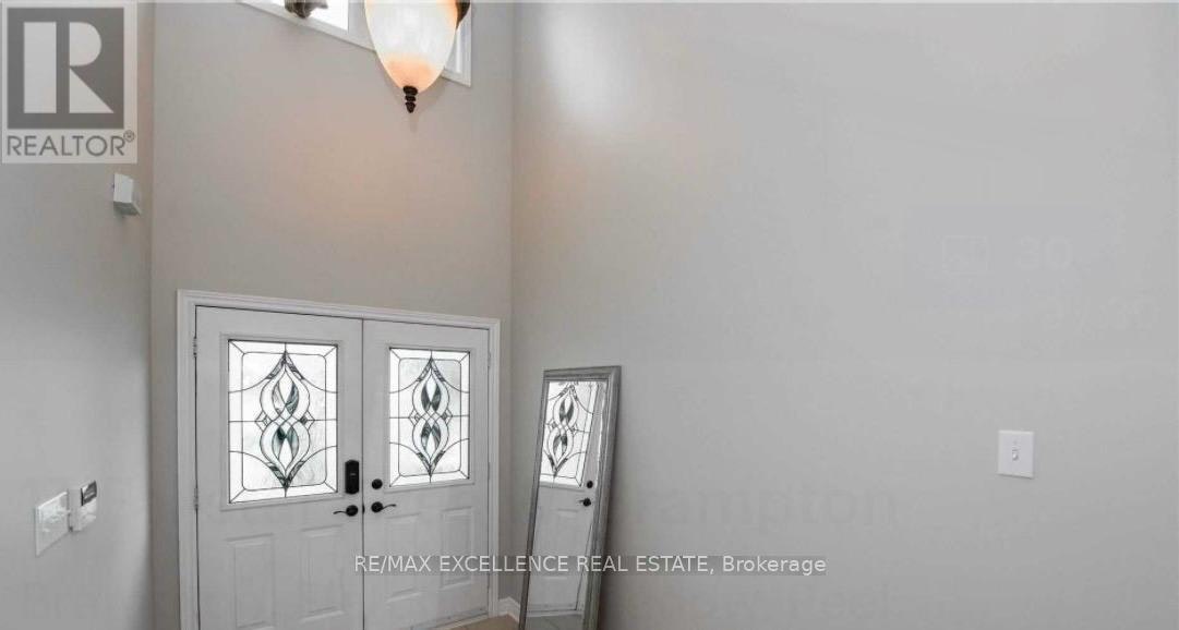 17 Fallstar Crescent, Brampton, ON, L7A 2J5 - 3