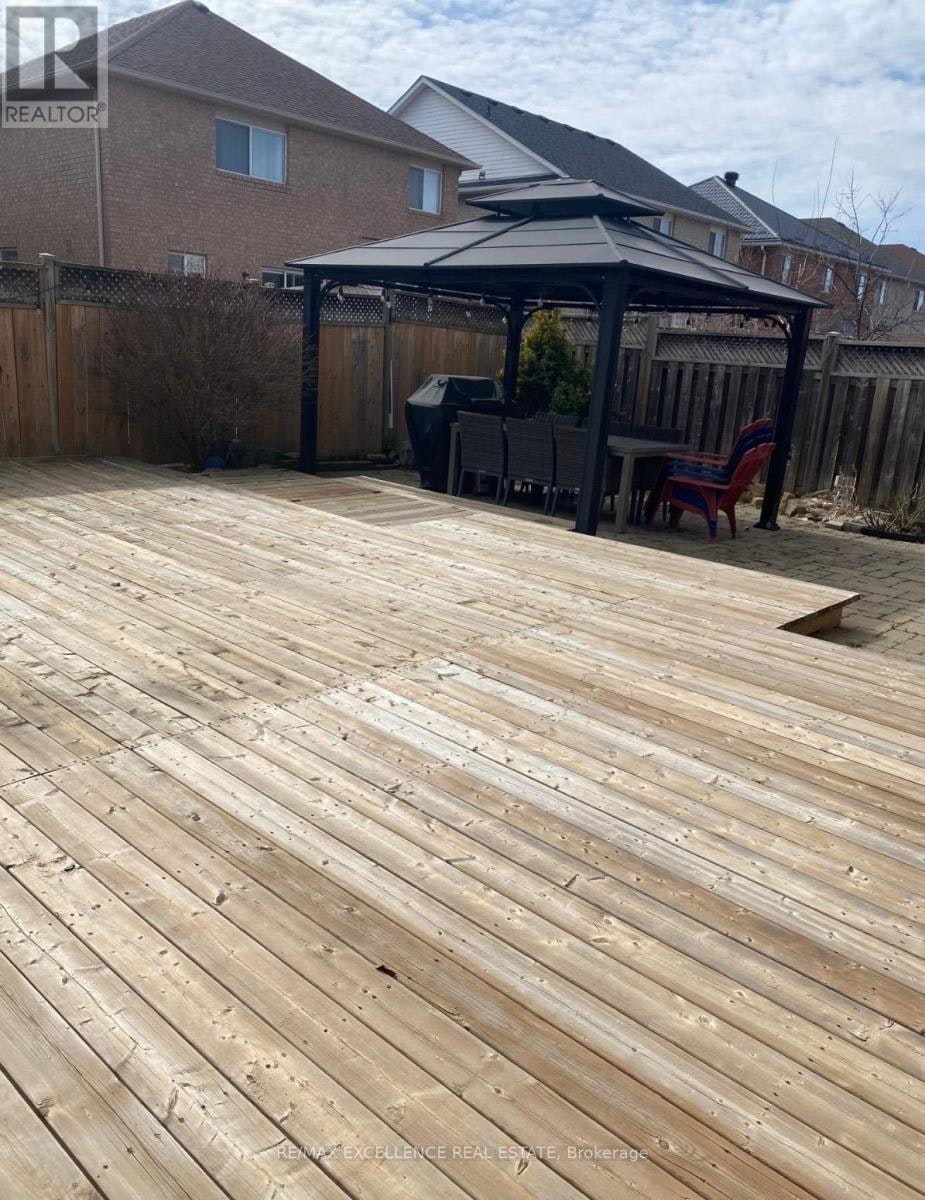 17 Fallstar Crescent, Brampton, ON, L7A 2J5 - 14