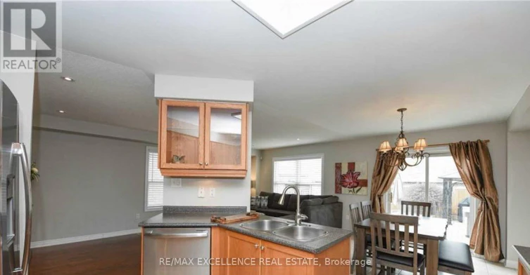 17 Fallstar Crescent, Brampton, ON, L7A 2J5 - 6