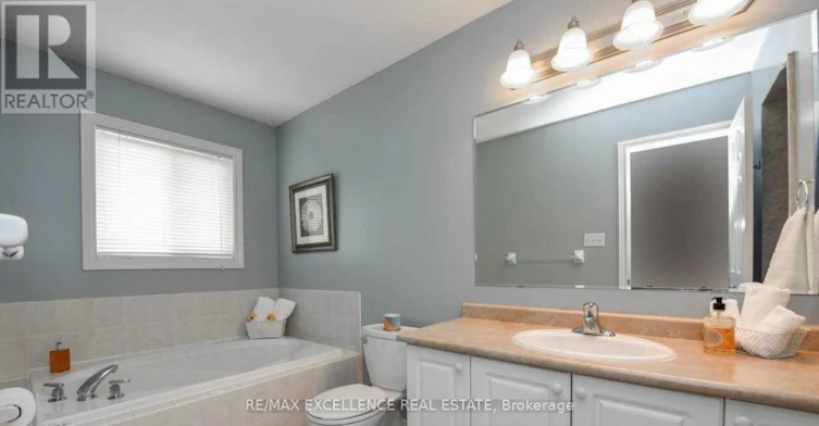 17 Fallstar Crescent, Brampton, ON, L7A 2J5 - 13