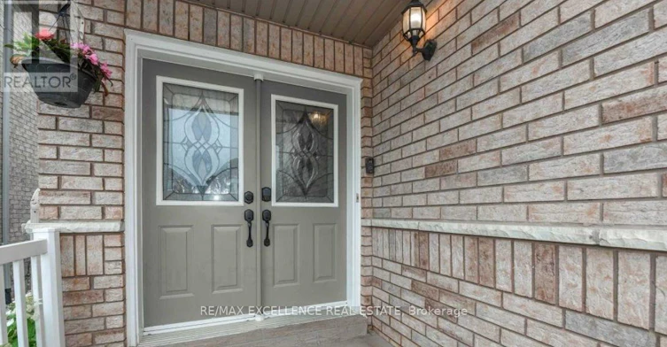 17 Fallstar Crescent, Brampton, ON, L7A 2J5 - 2