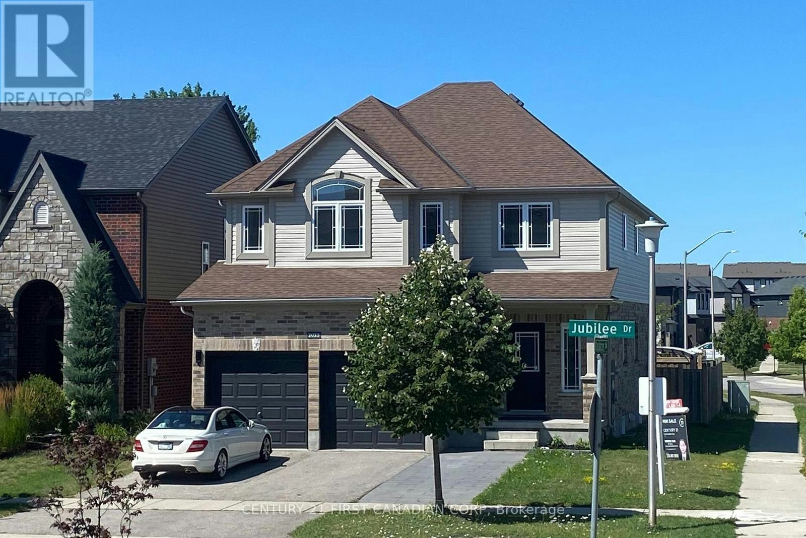 2023 Jubilee Drive, London, ON, N6G 0H7