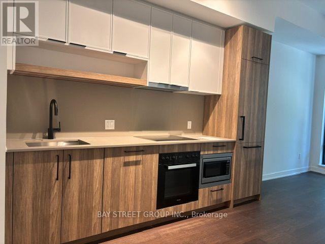305-91 Montclair Avenue, Toronto, ON, M5P 0B1 - 16
