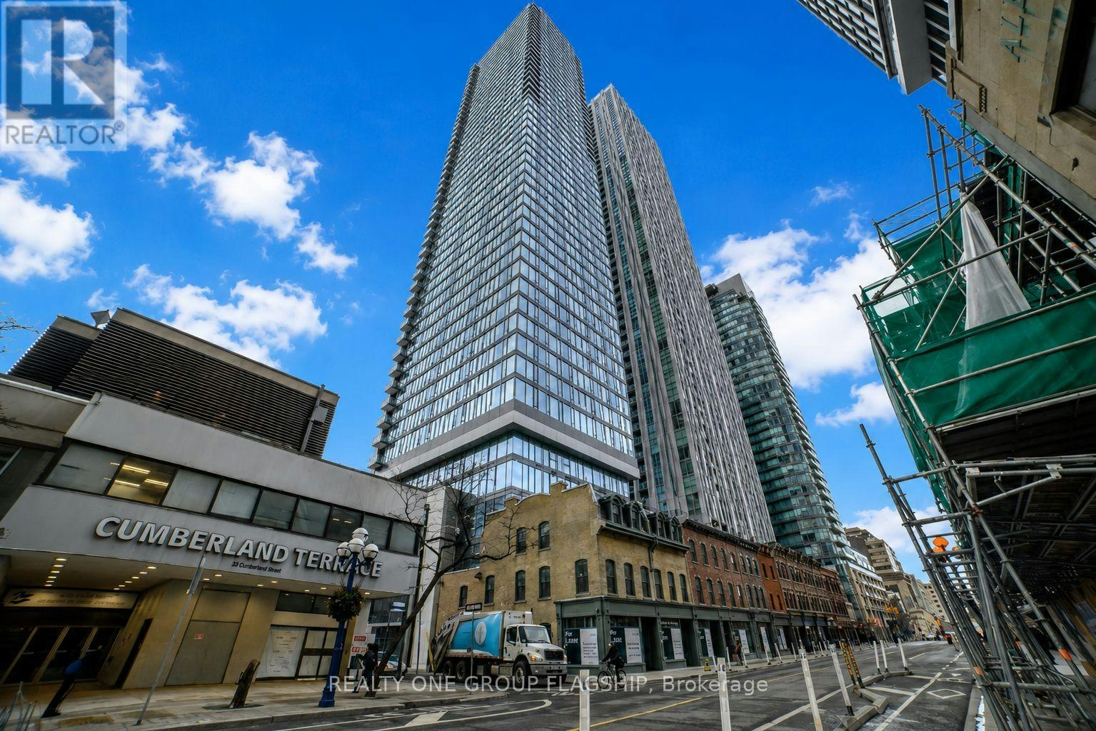 701-8 Cumberland Street, Toronto, ON, M4W 0B6 - 2