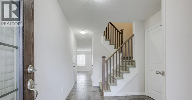 823 Paris Boulevard, Waterloo, ON, N2T 0B2 - 3